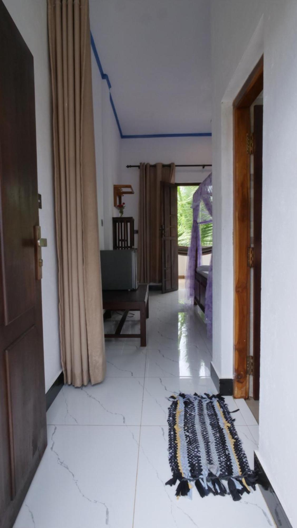 Hotel Aqua Blue à Baie d'Arugam Extérieur photo